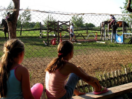 Élet a lovastanyán